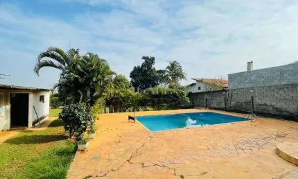 Chácara à venda em Artur Nogueira, Sitio Fazendinha, com 2 quartos, com 1207 m²
