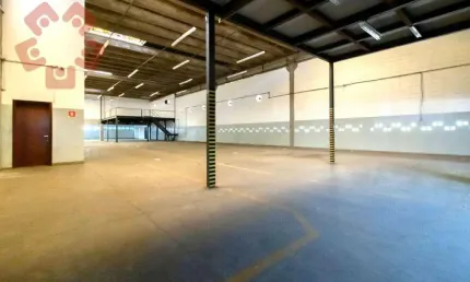 Armazém/ Galpão Comercial-Industrial para Locação – Barueri (próx. Rod. Castelo Branco)
