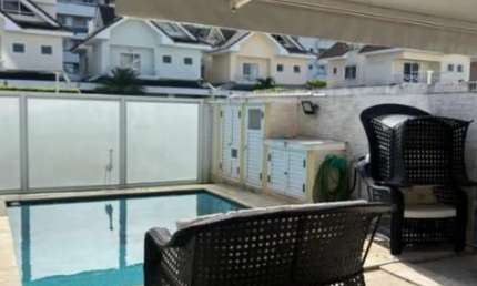 Casa em condomínio com 4 quartos no Recreio dos Bandeirantes