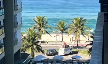 Apartamento quarto e sala na orla da barra da tijuca condomínio barra bella