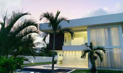 4 SUÍTES, ÁREA CONSTRUÍDA DE 600M², TERRENO DE 900M², COND. BUSCA VILLE, BUSCA VIDA