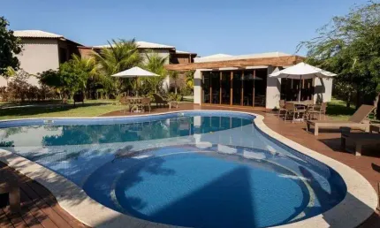3 SUÍTES, DUPLEX, SENDO DUAS NO ANDAR SUPERIOR E UMA TÉRREA, TODO DECORADO