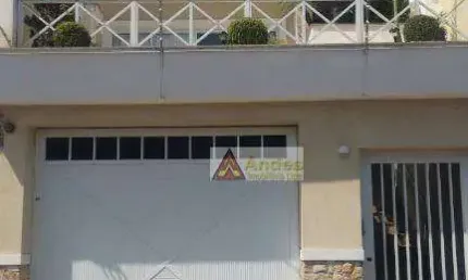 Sobrado - Jardim São Paulo - 261m², 3 suites, 3 vagas