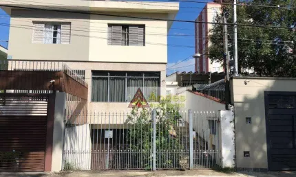 Excelente sobrado com 3 dormitórios 1 suite, 4 vagas, próximo ao terminal Barra Funda e ponte do Limão.
