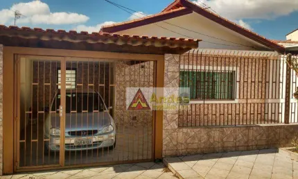 Casa térrea de 190,00 mts² com 3 dormitórios à venda, por R$ 735.000 - Vila Irmãos Arnoni - São Paulo/SP