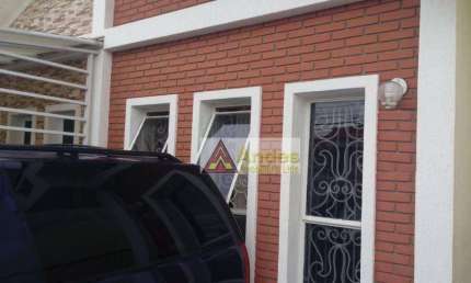 Casa térrea de 150,00 mts², terreno 5,00 x 50,00 mts² por R$ 700.000 - Tucuruvi - São Paulo/SP