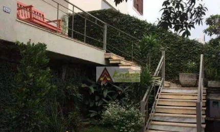 Aproveite a chance de morar numa linda casa no jardim paraíso!
