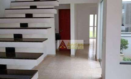 Lindo Sobrado de 125,00 mts²,  com 3 dormitórios à venda, por R$ 660.000 - Tremembé - São Paulo/SP