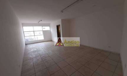 Sala Comercial 42m² - Metrô Santana - só R$ 215 mil.