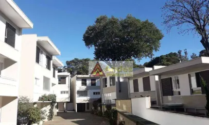 Condomínio Fechado Jardim Floresta com 4 dorms 2 suítes 4 vagas  à venda, 225 m² por R$ 2.000.000,00 São Paulo/S