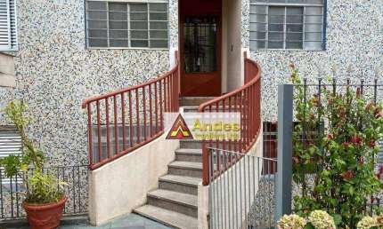 Excelente apartamento pra quem precisa estar próximo ao metrô! 2 dormitórios e 1 vaga!