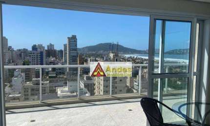 Esplendida Cobertura Triplex no Guarujá. 3 suítes, living para 3 ambientes toda mobiliada e decorada! veja as fotos! Aceita permuta.