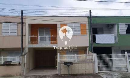 Sobrado à venda, a 450 metros do mar em  Shangri-lá, PONTAL DO PARANA - PR
