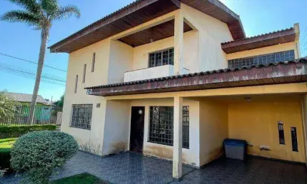Sobrado com 4 dormitórios à venda, 265 m² por R$ 1.150.000,00 - Bonsucesso - Guarapuava/PR