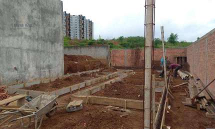 Casa com 3 dormitórios sendo 01 suite com closetà venda, 137 m² por R$ 690.000 - Batel - Guarapuava/PR