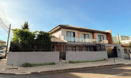 Sobrado à venda, 220 m² por R$ 1.600.000,00 - Centro - Guarapuava/PR