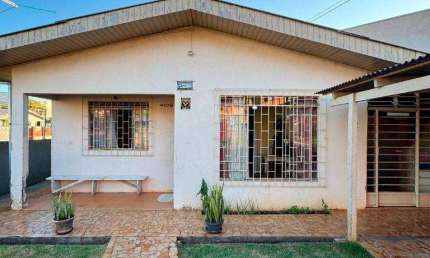 Casa com 2 dormitórios à venda, 154 m² por R$ 700.000,00 - Centro - Guarapuava/PR