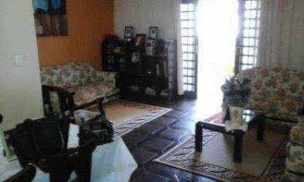Casa para Venda em Presidente Prudente, CENTRO, 5 dormitórios, 1 suíte, 1 banheiro