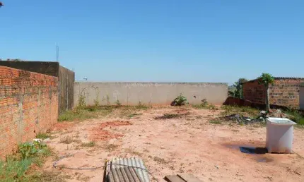 Terreno à venda na Avenida Antônio Marini, Jardim Cobral, Presidente Prudente