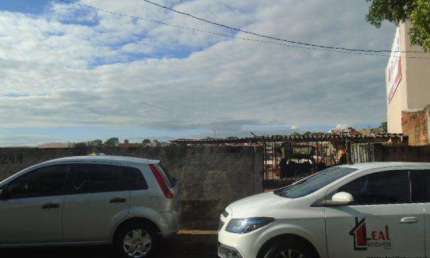 Casa para Venda em Presidente Prudente, VILA BRASIL, 2 dormitórios, 1 banheiro, 2 vagas