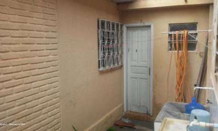 Casa para Venda em Presidente Prudente, VILA BRASIL, 3 dormitórios, 2 banheiros, 1 vaga