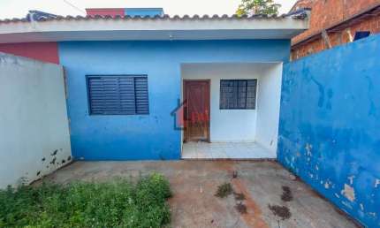 Casa para Venda em Presidente Prudente, CIDADE JARDIM, 2 dormitórios, 1 suíte, 1 banheiro, 2 vagas