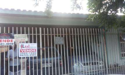 Casa para Venda em Presidente Prudente, CECAP, 2 dormitórios, 1 banheiro, 2 vagas