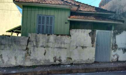 Casa para Venda em Presidente Prudente, VILA COMERCIAL, 2 dormitórios, 1 banheiro, 3 vagas
