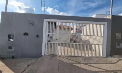 Casa para Venda em Presidente Prudente, NOVO PRUDENTINO, 2 dormitórios, 1 suíte, 2 banheiros, 2 vagas