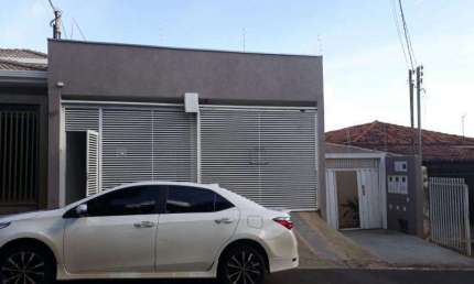 Casa para Venda em Presidente Prudente, BONGIOVANI, 5 dormitórios, 1 suíte, 3 banheiros, 2 vagas