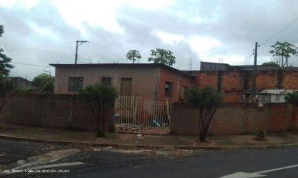 Casa para Venda em Presidente Prudente, BELO GALINDO, 2 dormitórios, 1 banheiro, 2 vagas