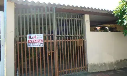 Casa para Venda em Presidente Prudente, MARIO AMATO, 2 dormitórios, 1 banheiro, 2 vagas
