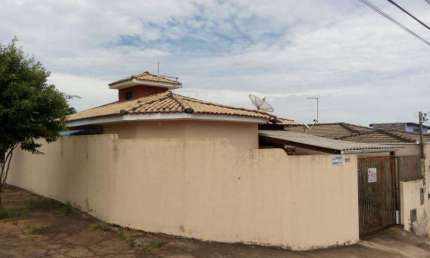 Casa para Venda em Presidente Prudente, BALNEÁRIO, 3 dormitórios, 1 suíte, 1 banheiro, 1 vaga