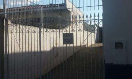 Casa para Venda em Presidente Prudente, VILA MARCONDES, 3 dormitórios, 1 banheiro, 8 vagas