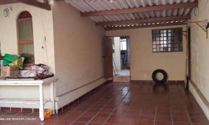 Casa para Venda em Presidente Prudente, MONTE ALTO, 4 dormitórios, 1 suíte, 1 banheiro