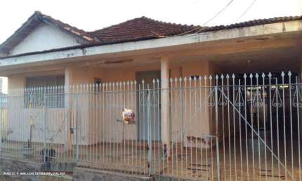 Casa para Venda em Presidente Prudente, BELA DARIA, 3 dormitórios, 1 banheiro, 2 vagas