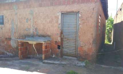 Casa para Venda em Presidente Prudente, ALVORADA, 2 dormitórios, 1 banheiro, 2 vagas
