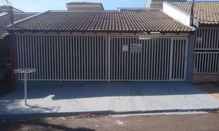 Casa para Venda em Presidente Prudente, TROPICAL, 3 dormitórios, 1 suíte, 1 banheiro, 3 vagas