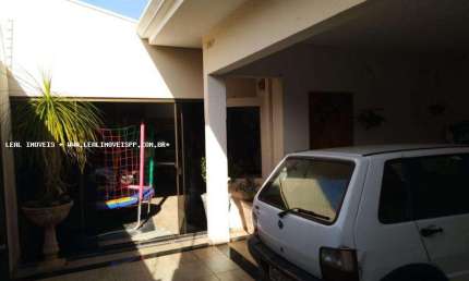 Casa para Venda em Presidente Prudente, IGUAÇÚ, 3 dormitórios, 1 suíte, 1 banheiro, 2 vagas