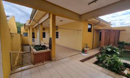 Casa para Venda em Presidente Prudente, VILA ESTADIO, 4 dormitórios, 1 suíte, 6 banheiros, 1 vaga