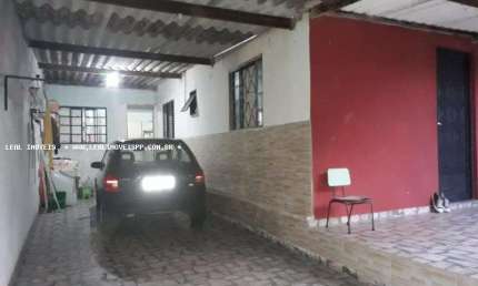 Casa para Venda em Presidente Prudente, HUMBERTO SALVADOR, 2 dormitórios, 1 suíte, 1 banheiro, 2 vagas