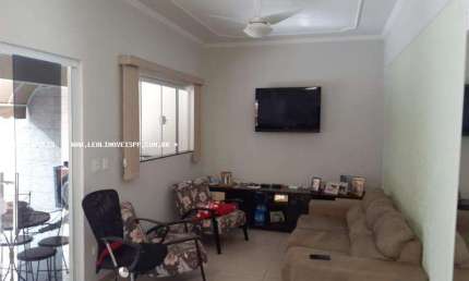 Casa para Venda em Presidente Prudente, COBRAL, 2 dormitórios, 1 suíte, 1 banheiro, 2 vagas