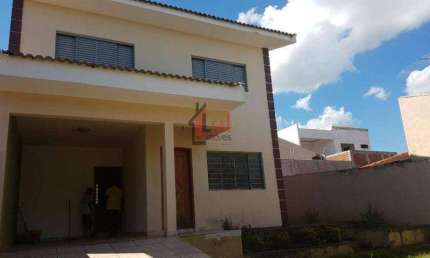 Casa para Venda em Presidente Prudente, OURO VERDE, 4 dormitórios, 1 suíte, 3 banheiros, 3 vagas