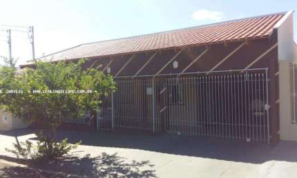 Casa para Venda em Presidente Prudente, CEDRAL, 4 dormitórios, 1 suíte, 2 banheiros, 4 vagas