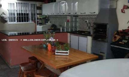 Casa para Venda em Presidente Prudente, MARACANÃ, 3 dormitórios, 2 suítes, 1 banheiro, 3 vagas