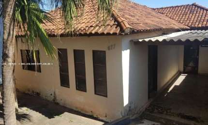 Casa para Venda em Presidente Prudente, PAULISTA, 3 dormitórios, 1 banheiro, 1 vaga