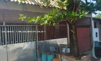 Casa para Venda em Presidente Prudente, ANA JACINTA, 4 dormitórios, 1 suíte, 1 banheiro, 1 vaga