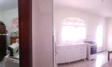Casa para Venda em Presidente Prudente, CEDRAL, 3 dormitórios, 1 banheiro, 2 vagas