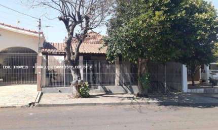 Casa para Venda em Presidente Prudente, PAULISTA, 5 dormitórios, 3 banheiros, 1 vaga