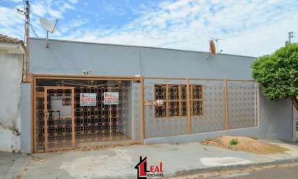 Casa para Venda em Presidente Prudente, SANTA PAULA, 3 dormitórios, 1 suíte, 3 banheiros, 3 vagas